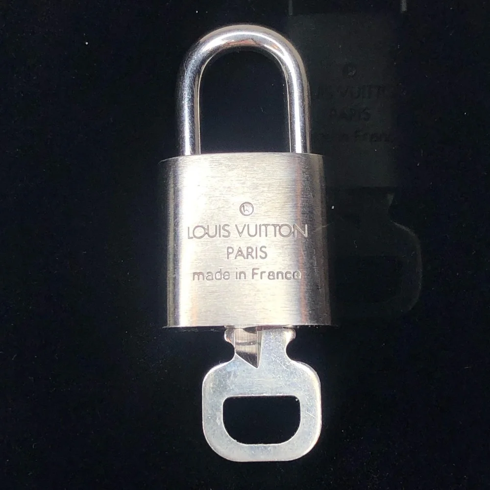 LOUIS VUITTON Brushed Palladium Lock and Key Silver Padlock Rare #301